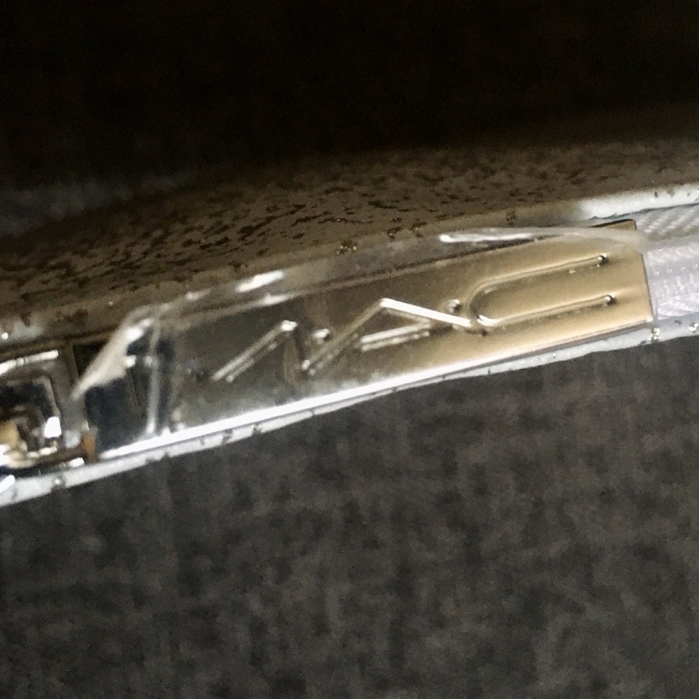MAC Essentials Pouch - Picture 2 of 4